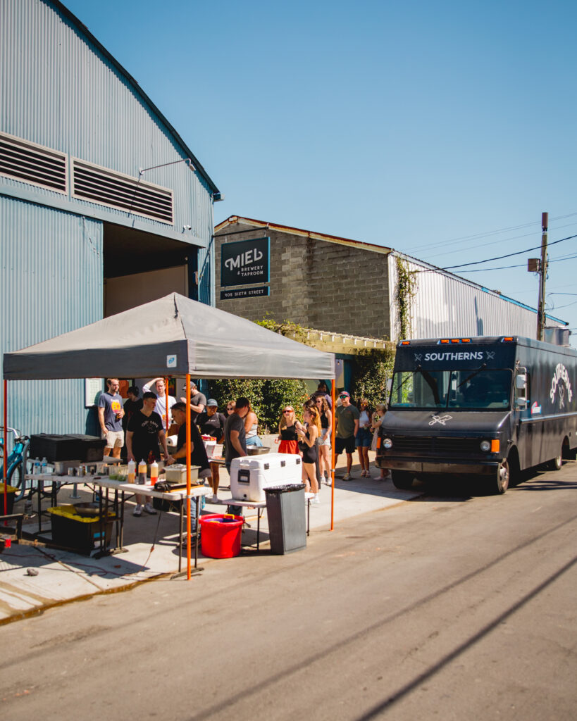 Southerns crawfish boil set up and food truck outside of Miel Brewery
